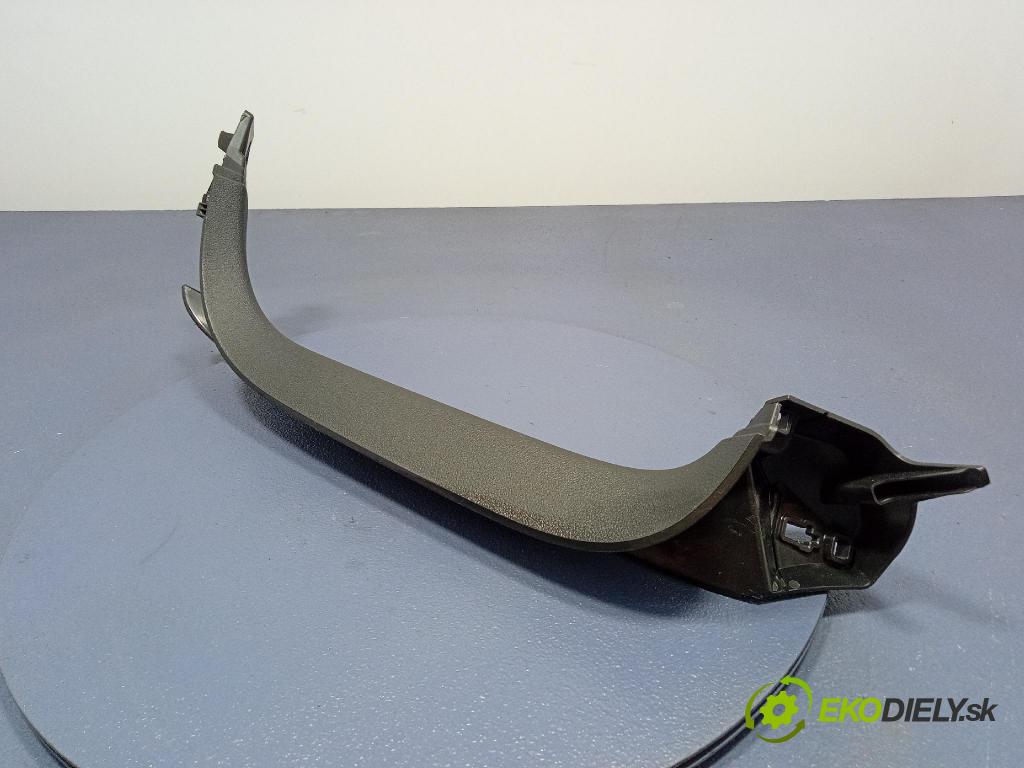 Audi Q7 2024 kryt Plast: Interiéry: 4M0867607F