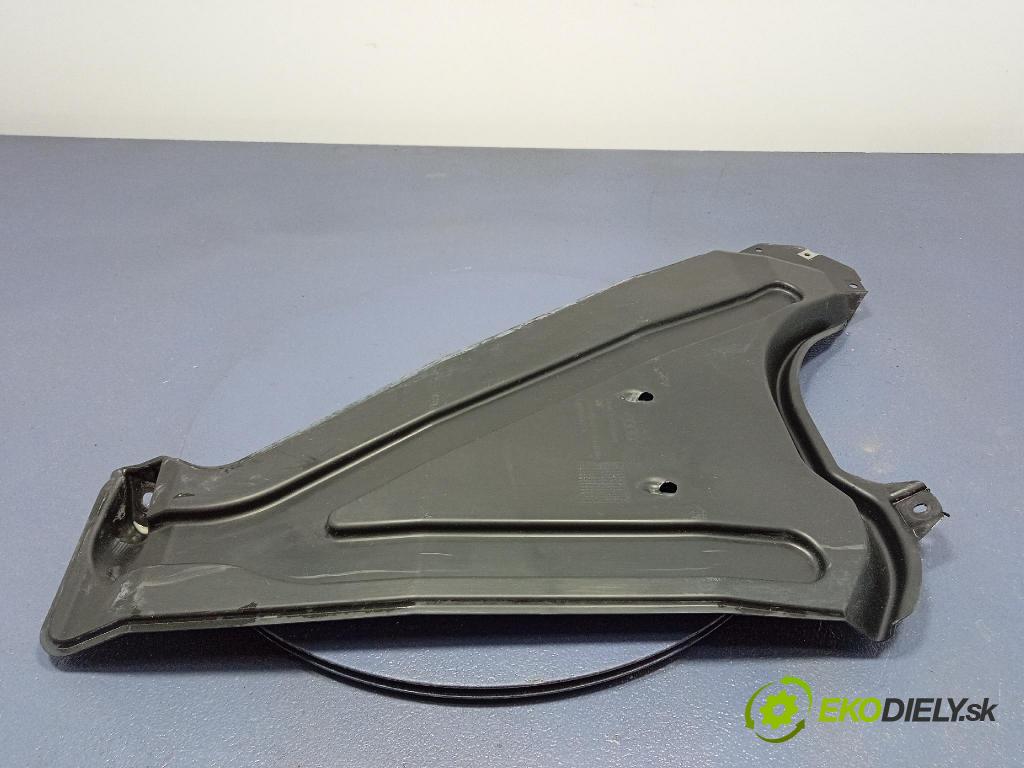 Audi Q7 2024 kryt Plast: podvozek: 4M0825219