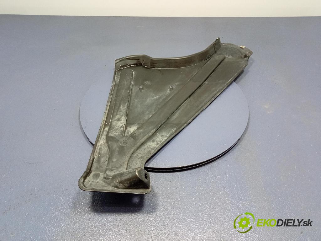 Audi Q7 2024 kryt Plast: podvozek: 4M0825219