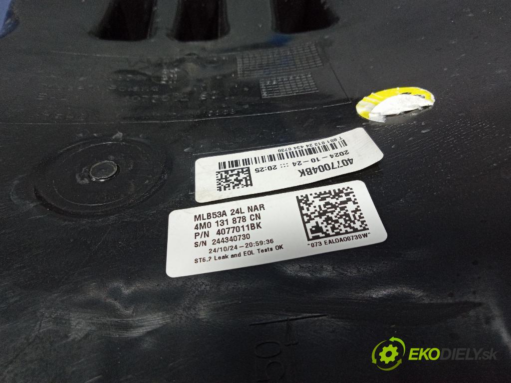 Audi Q7 2024 Nádrž: AdBlue 4M0131878CN