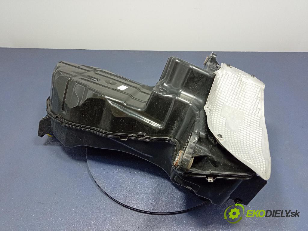 Audi Q7 2024 Nádrž: AdBlue 4M0131878CN