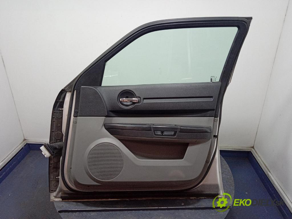 Dodge Magnum 2008 dveře před prave 