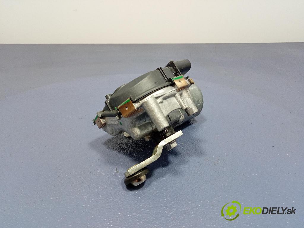 Audi Q7 2024 mechanizmus motor: Stierače: Predné 4M8955119D