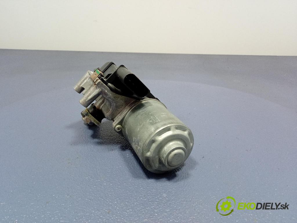 Audi Q7 2024 mechanizmus motor: Stierače: Predné 4M8955119D