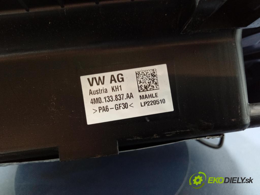 Audi Q7 2024 obal Filtre: Vzduch: 4M0133837AA