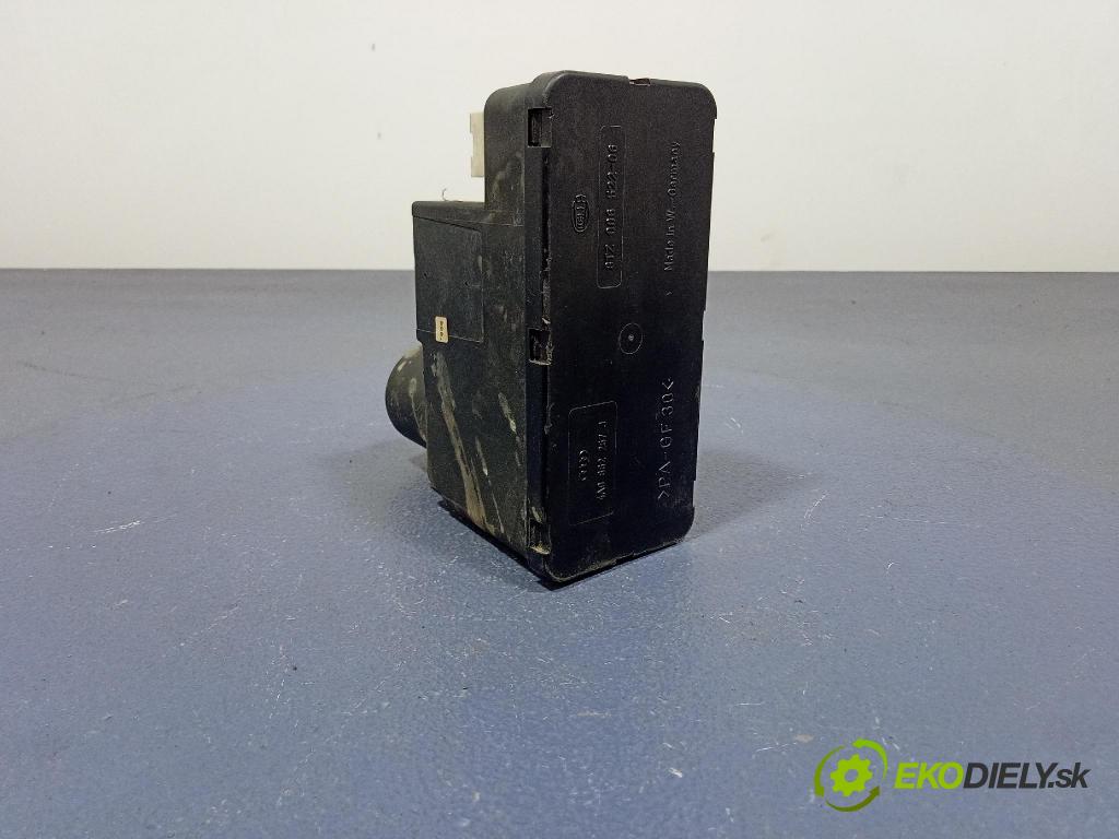 Audi A6 1995 pompa Centrálny: Zámok: 4A0862257J