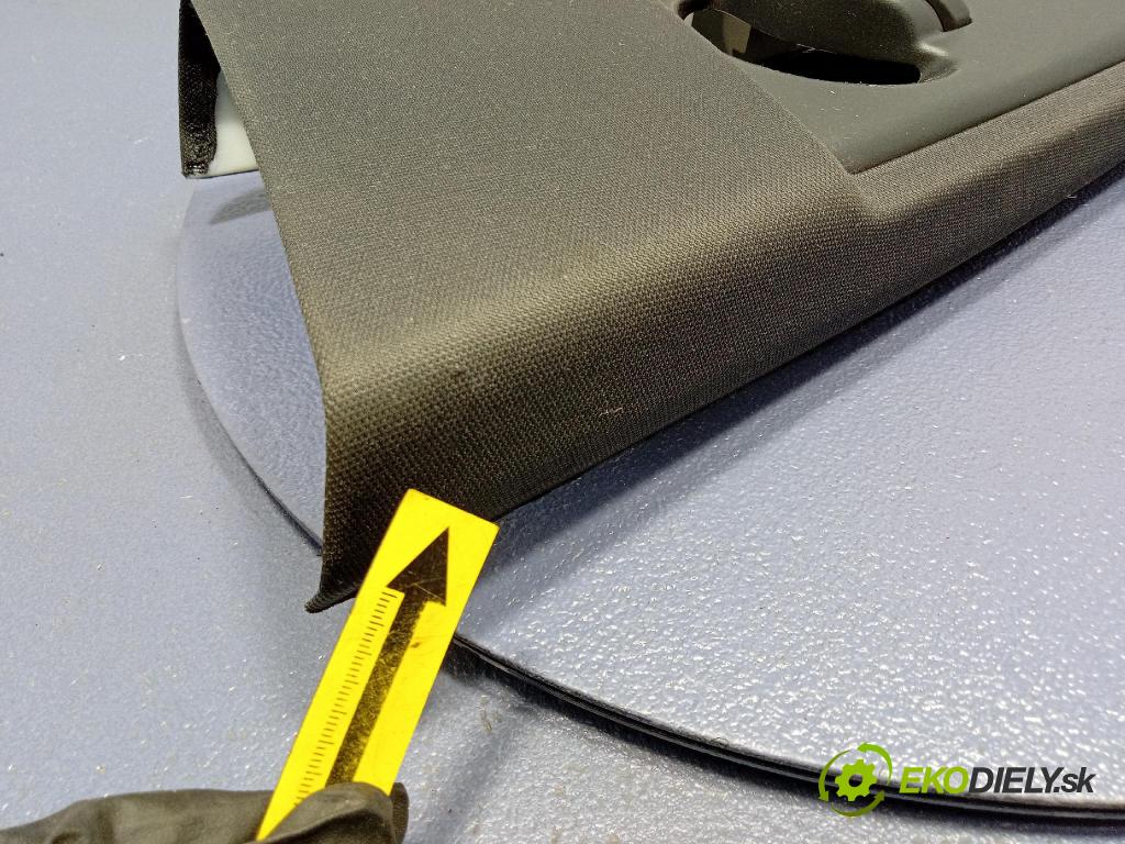 Audi Q7 2024 kryt Plast: Interiéry: 4M0867243F