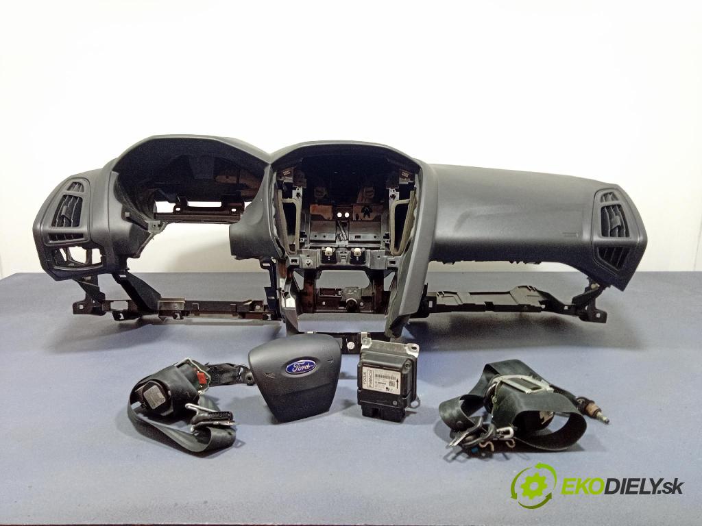 Ford Focus 2016 kokpit,pristrojová doska F1EB-A04305-CB