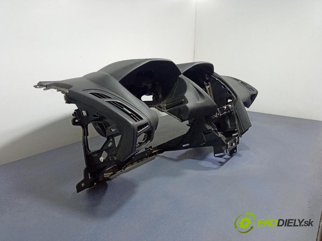 Ford Focus 2016 kokpit,pristrojová doska F1EB-A04305-CB