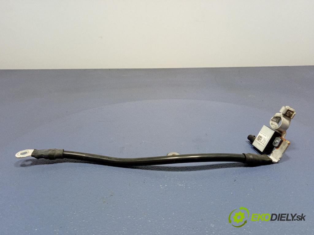 Audi Q7 2024 inštalácia Elektrický: 8S0915181D