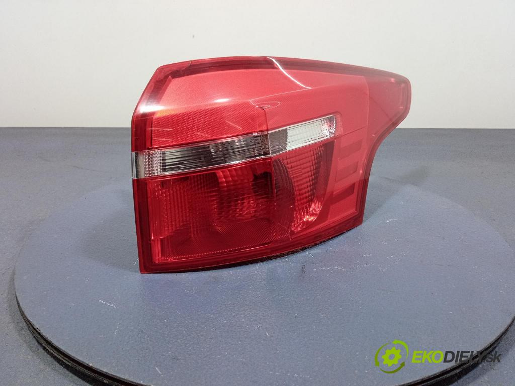 Ford Focus 2016 svetlo / reflektor zad Prava: Vonkajsia: F1EB-13404-D