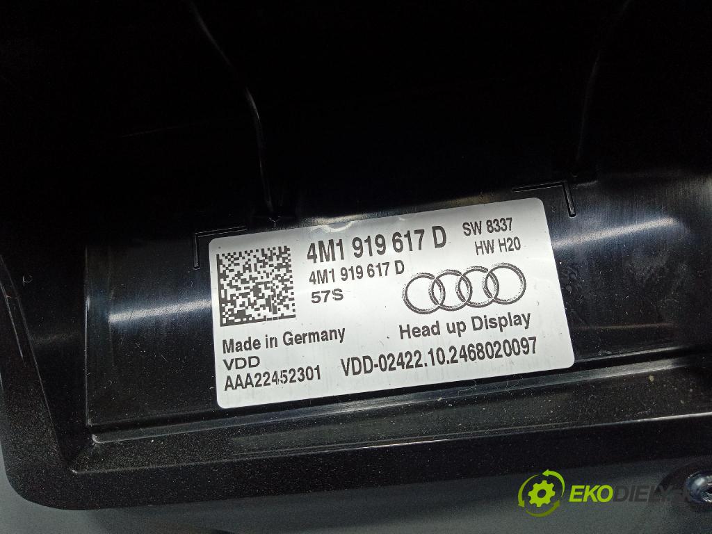 Audi Q7 2024 Zobrazit: Rádio: / GPS 4M1919617D