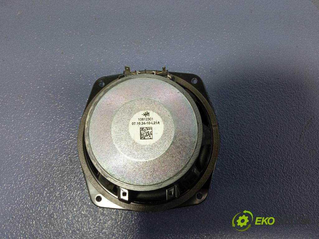 Audi Q7 2024 Reproduktor / Subwoofer: