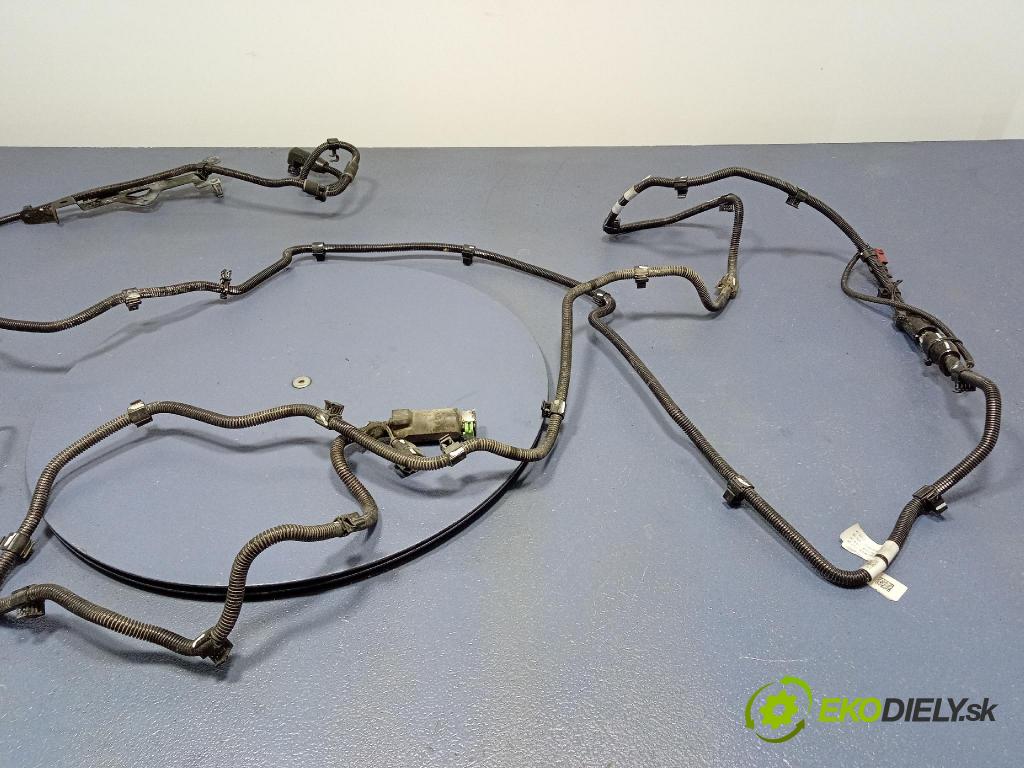 Audi Q7 2024 rúrka paliva 4M01319652J