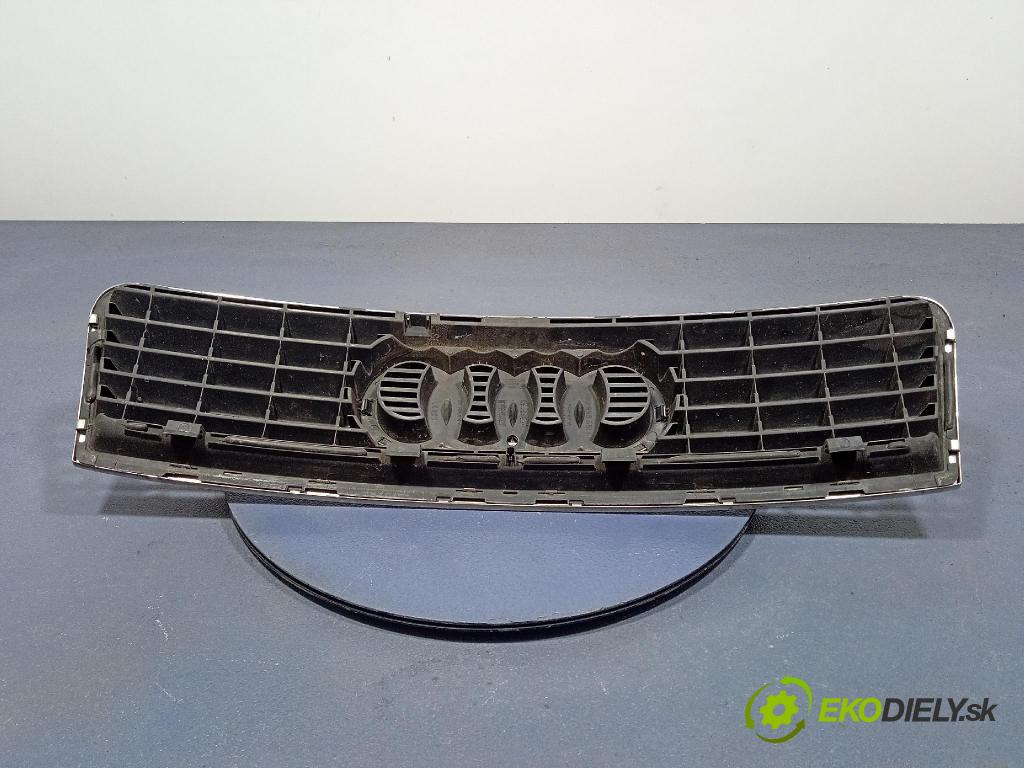 Audi A6 2003 miežka / Gril: 4B0853651F