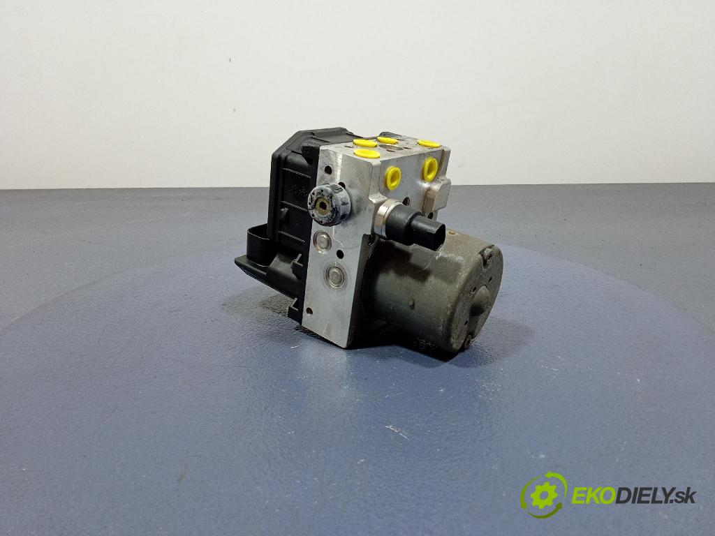 Audi A6 2003 čerpadlo ABS x 4B0614517G