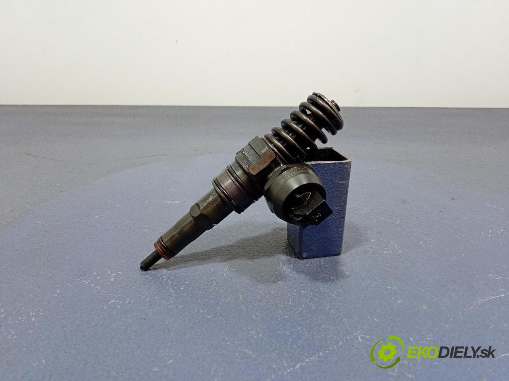 Audi A6 2003 vstrek 038130073BA