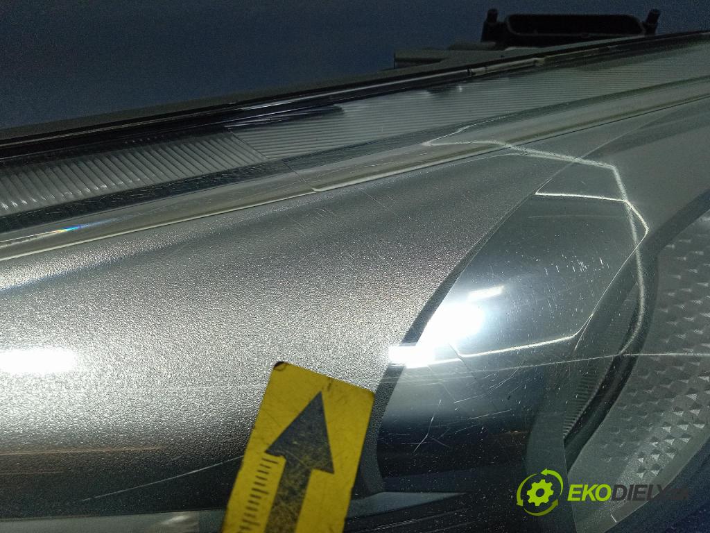 Ford Focus 2016 Reflektor: v pravo: F1EB-13W029-AE