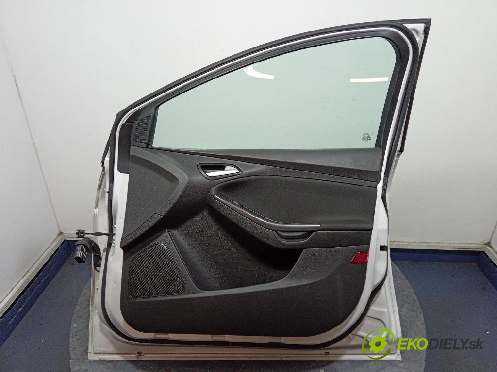 Ford Focus 2016 dveře před prave 