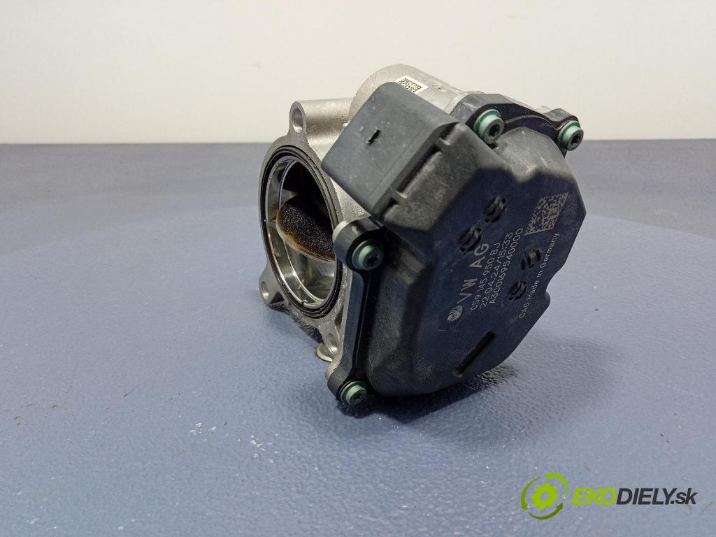 Audi Q7 2024 klapka 059145950BJ
