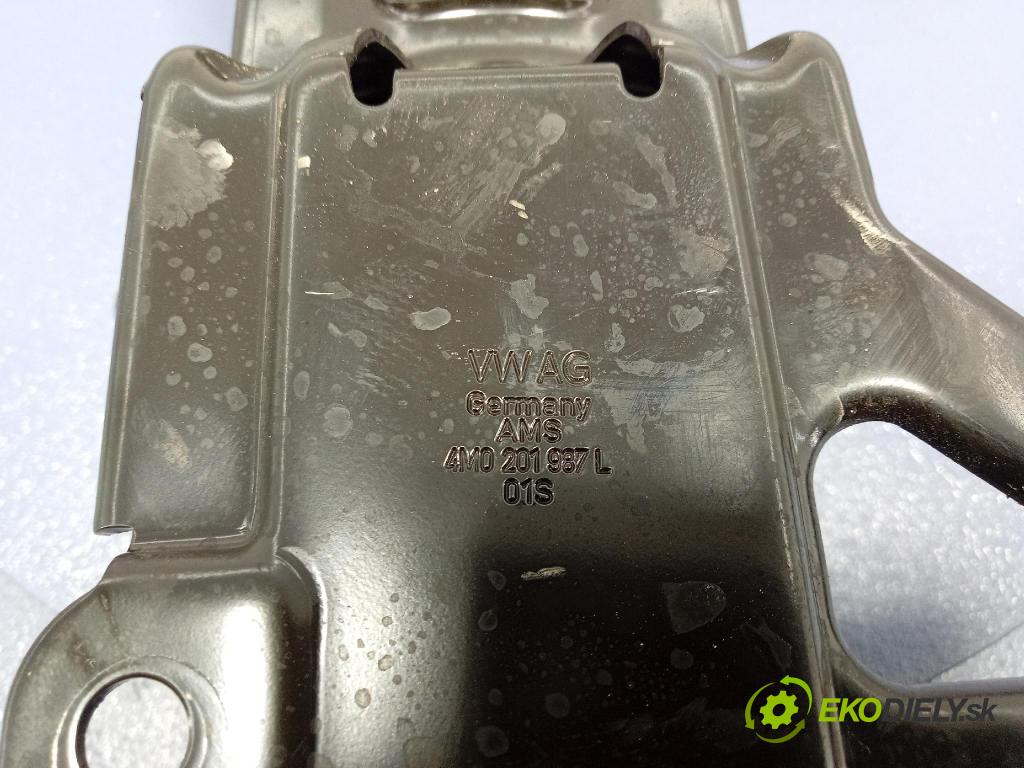 Audi Q7 2024 obal Filtre: paliva 4M0201987L