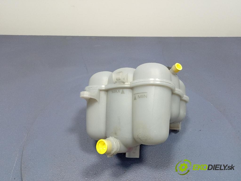 Audi Q7 2024 nádržka Kompenzačné: 4M0121403G