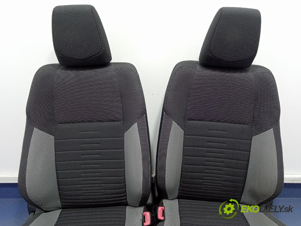 Toyota Auris 2016 sedačke: Set.: