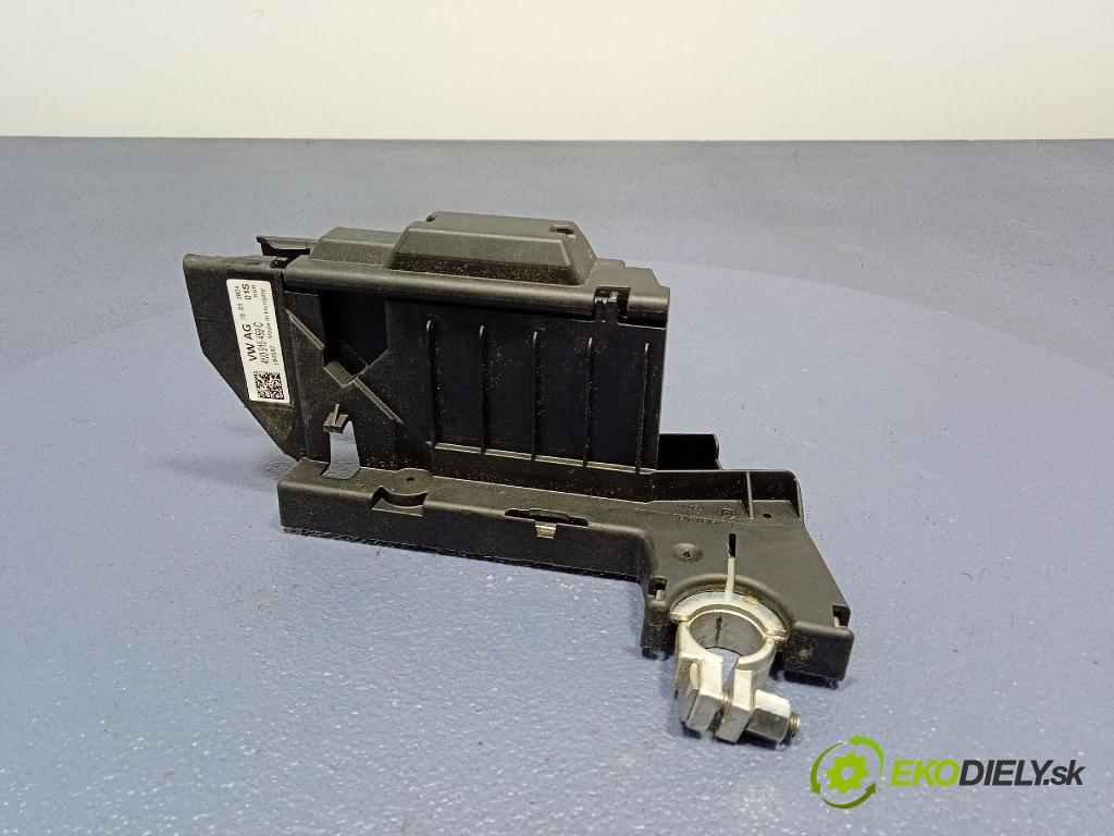 Audi Q7 2024 skrinka Poistky: 4N0915459C