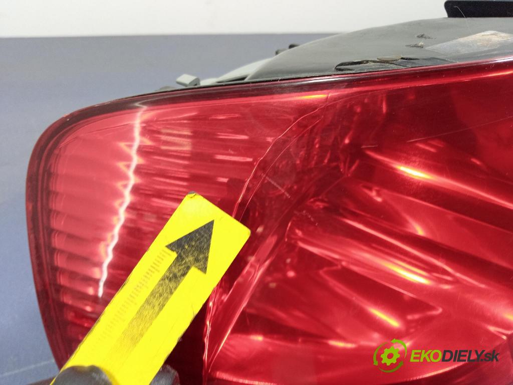 Vw Fox 2006 svetlo / reflektor zad ľavá Vonkajsia: 5Z0945095