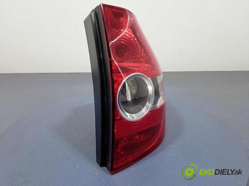 Vw Fox 2006 svetlo / reflektor zad Prava: Vonkajsia: 5Z0945096