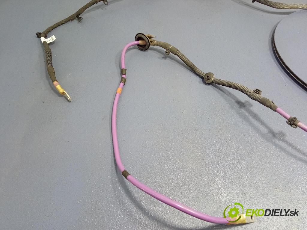 Audi Q7 2024 instalace Elektrický: 4M0971227DA