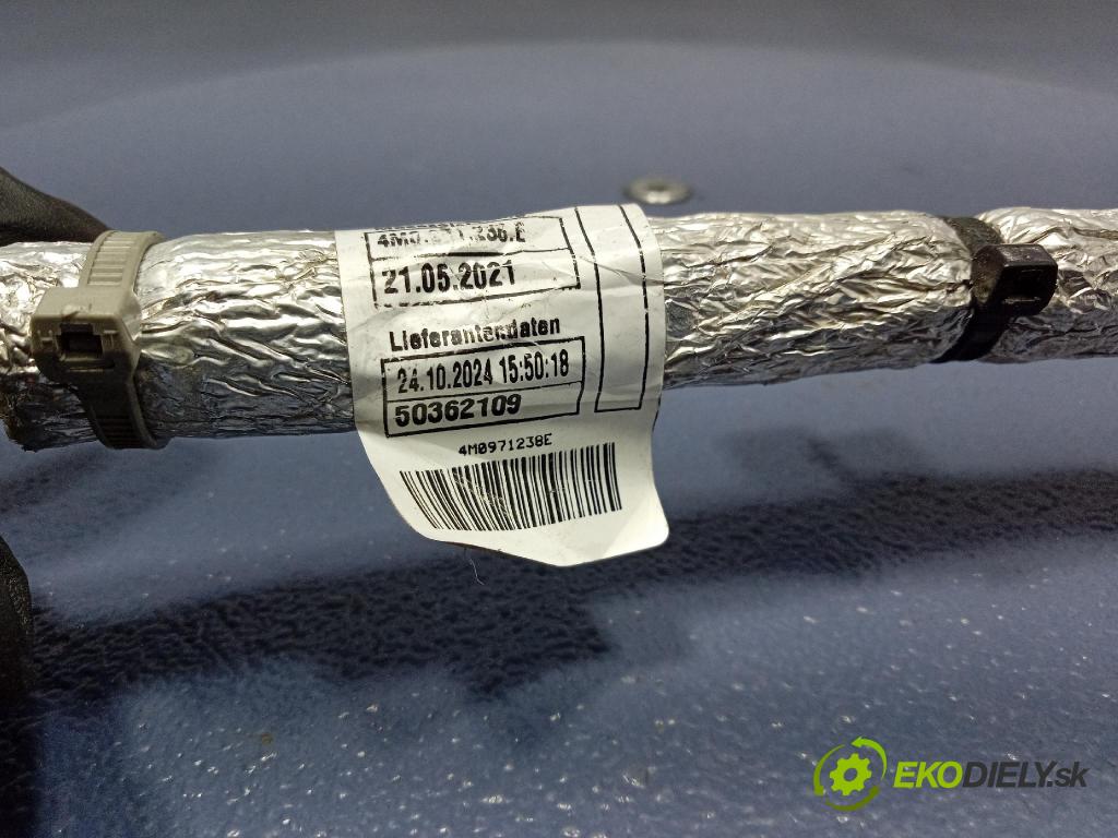 Audi Q7 2024 instalace Elektrický: 4M0971238E
