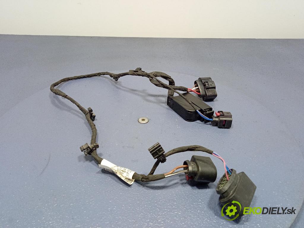 Audi Q7 2024 instalace Elektrický: 4M0971727S