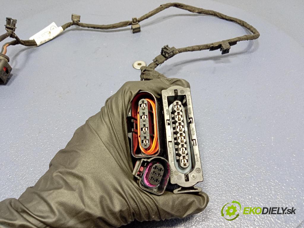 Audi Q7 2024 instalace Elektrický: 4M0971727S