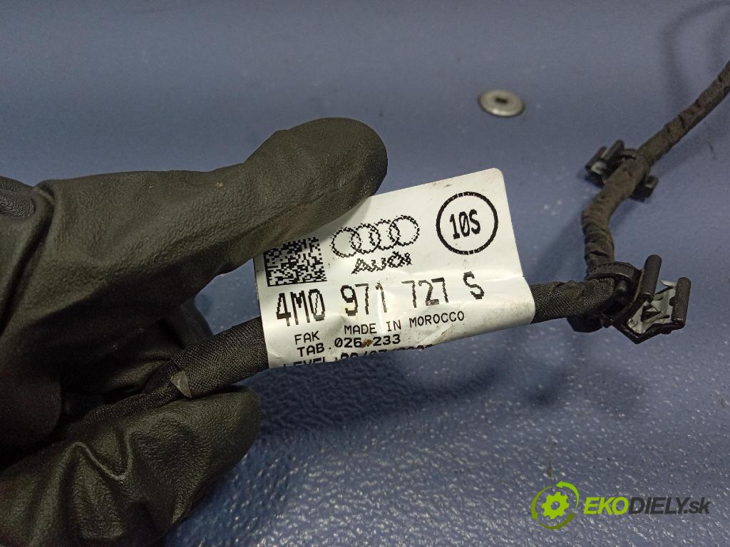 Audi Q7 2024 instalace Elektrický: 4M0971727S