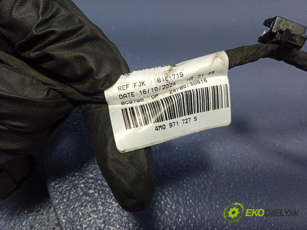 Audi Q7 2024 instalace Elektrický: 4M0971727S