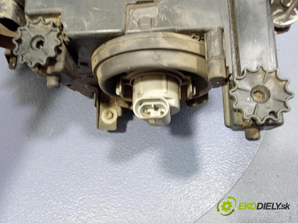 Bmw Seria 3 2003 Reflektor: v pravo: 0301177202