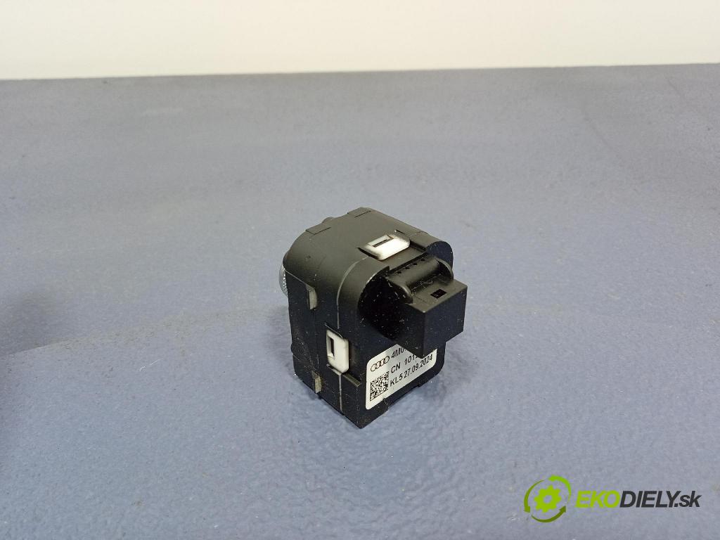 Audi Q7 2024 prepínač Zrkadlo: 4M0959565M