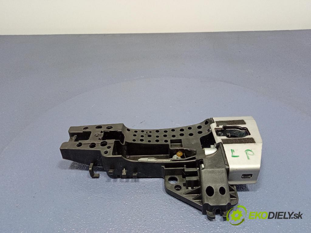 Audi Q7 2024 rukoväť Predné ľavá 4M1837885A