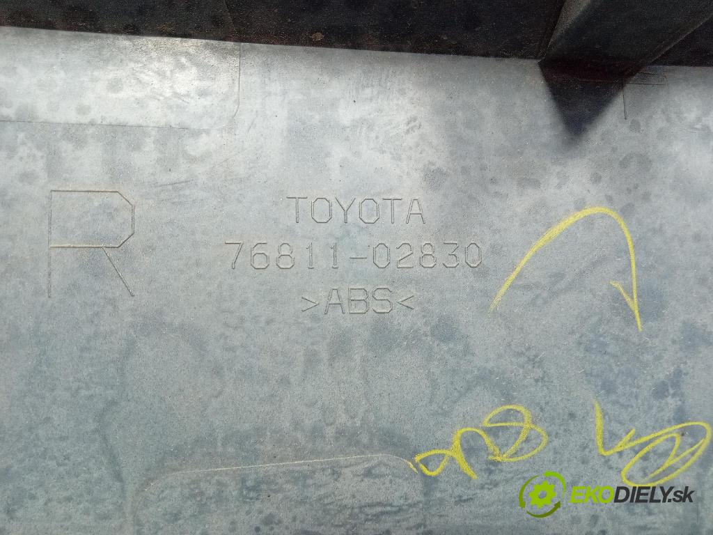Toyota Auris 2016 zaslepka: zad 76811-02830