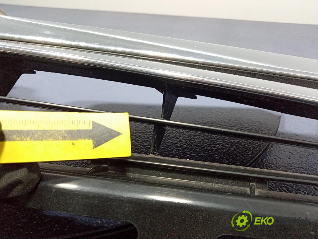 Toyota Auris 2016 mřížka / Gril: 53100-02880