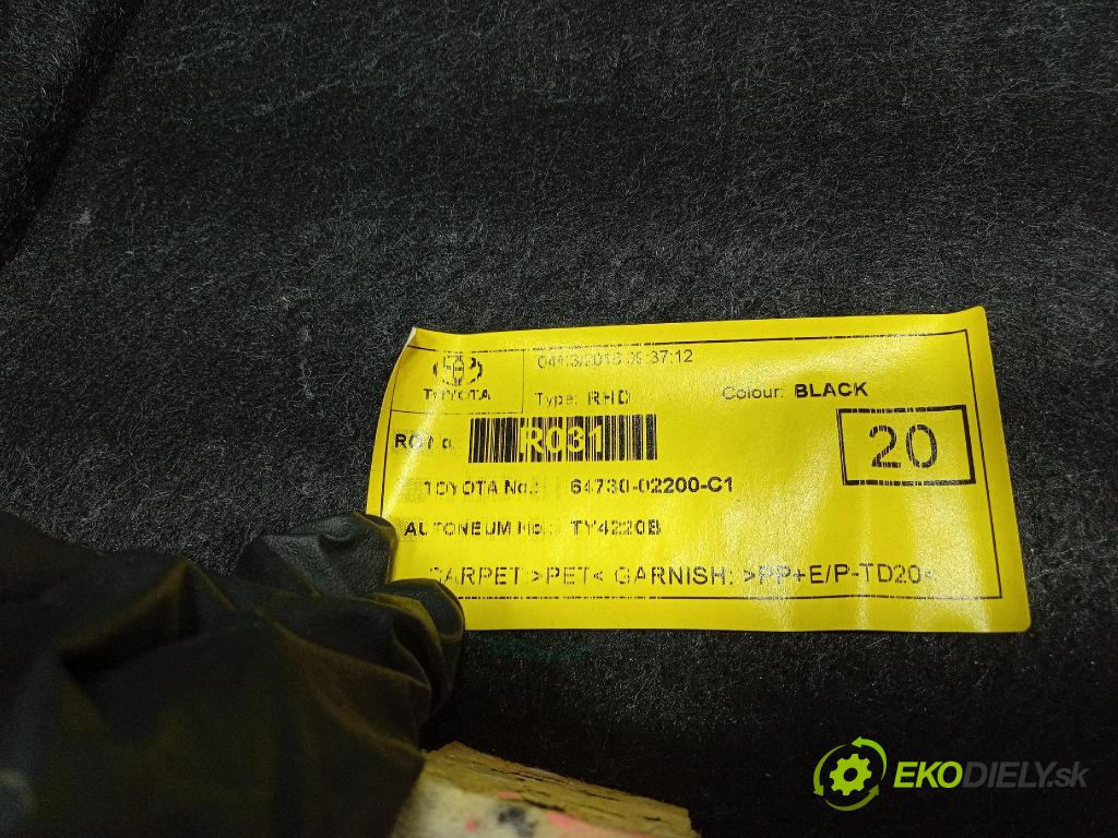 Toyota Auris 2016 Tapacír: kufr 64730-02200
