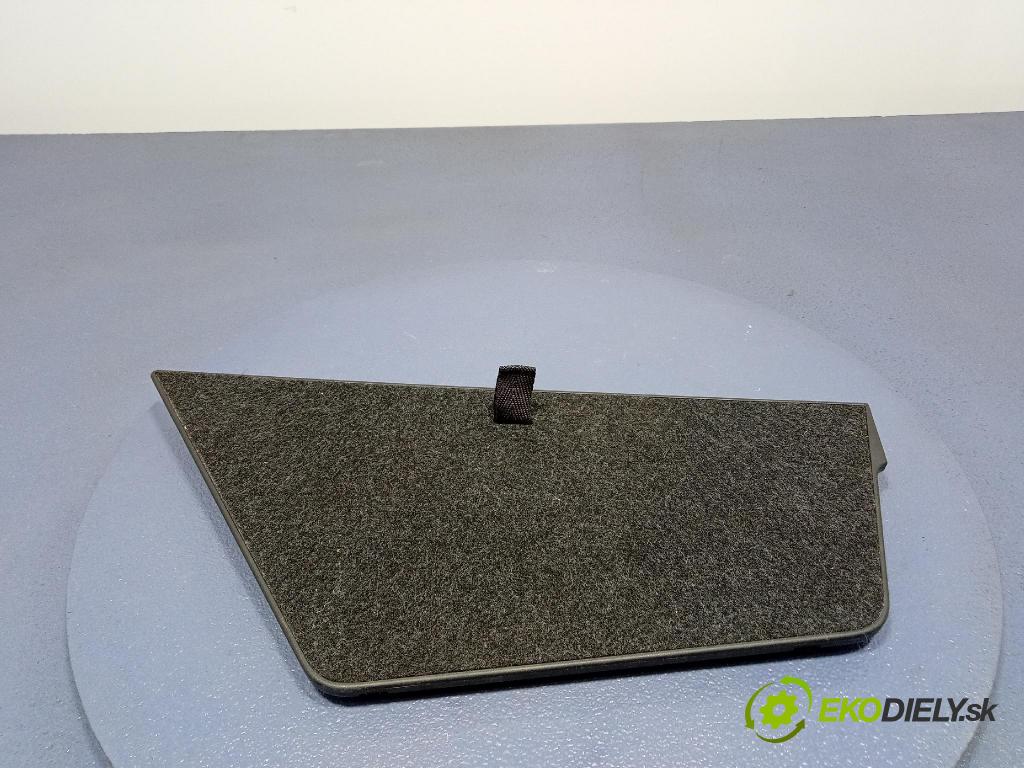 Toyota Auris 2016 koberec do auta 58409-02010