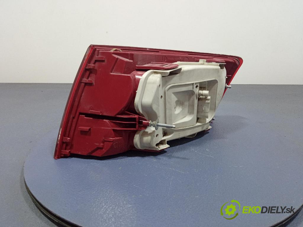 Audi A6 2005 svetlo / reflektor zad ľavá Vonkajsia: 446-1903L