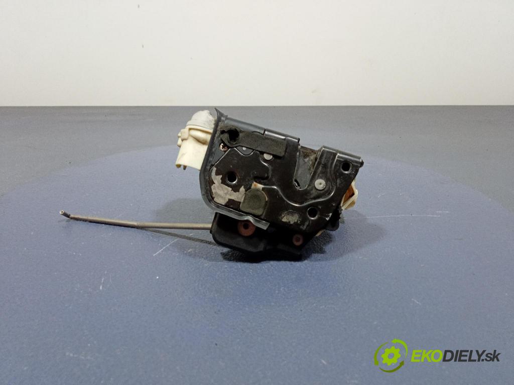 Audi A6 2005 zámok dvere Predné Vľavo: 4F1837015
