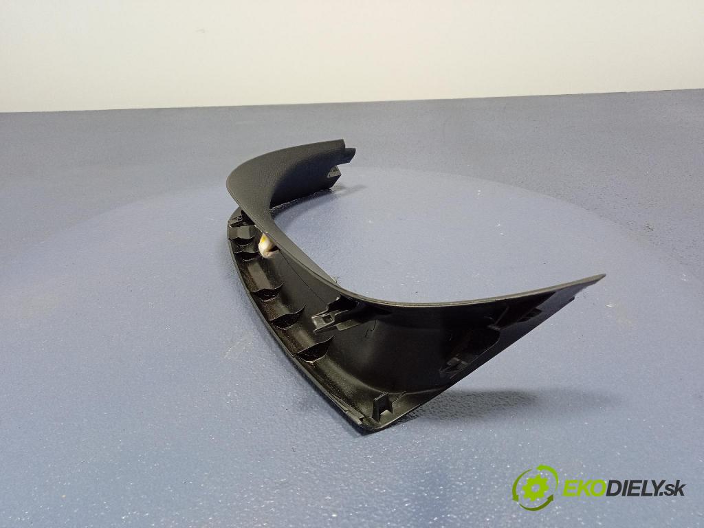 Toyota Auris 2016 kryt Plast: Interiéry: 67938-02050