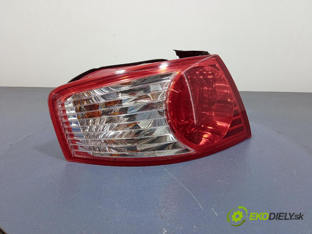 Kia Opirus 2005 svetlo / reflektor zad ľavá Vonkajsia: 92401-3F0