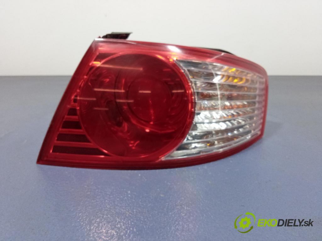 Kia Opirus 2005 svetlo / reflektor zad Prava: Vonkajsia: 92402-3F0