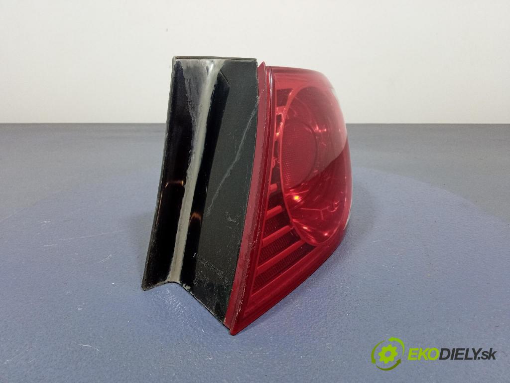 Kia Opirus 2005 svetlo / reflektor zad Prava: Vonkajsia: 92402-3F0