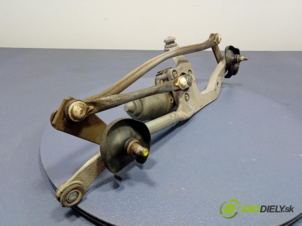 Toyota Auris 2016 mechanizmus motor: Stierače: Predné 85110-02340